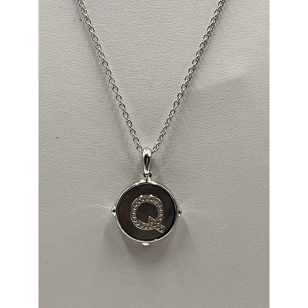 Kendra Scott Rhodium Black Mother of Pearl Letter Q Disc Reversible Pendant - Picture 2 of 12
